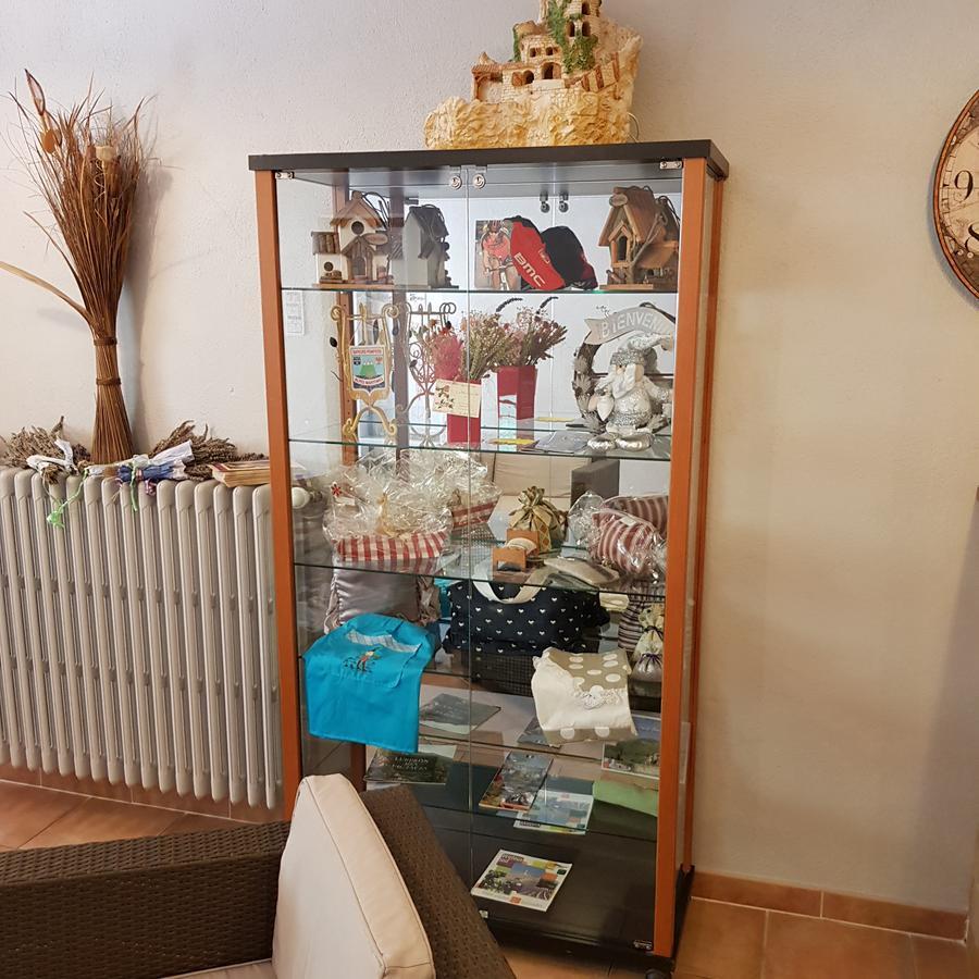 西尼奥雷酒店 萨路特德沃克吕兹 外观 照片